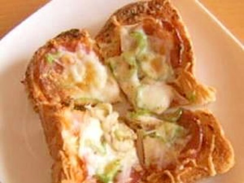 “おつまみサラミ”のピザトースト